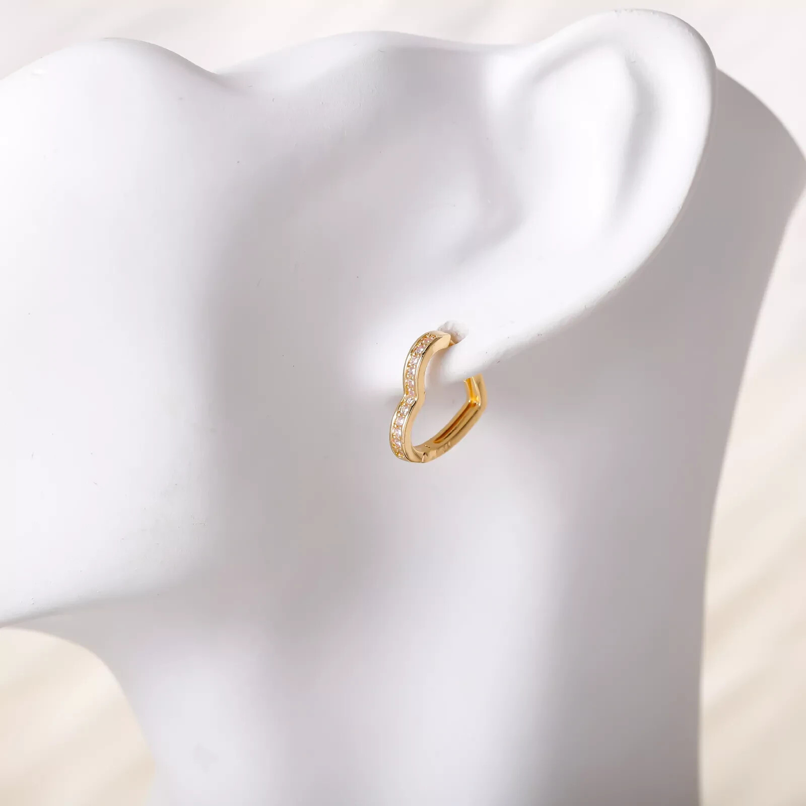 18ct Gold Vermeil Ladies Heart Hoop Earrings – Pair , 16mm