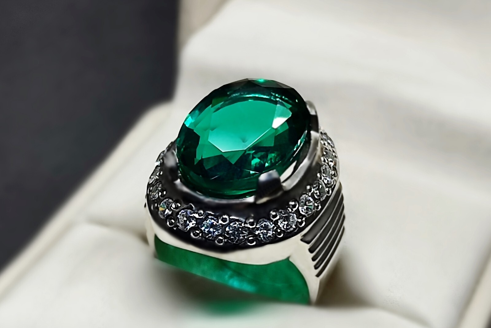 16 Carat Lab Created Deep Green Emerald Sterling Silver 925 Handmade Mens Ring