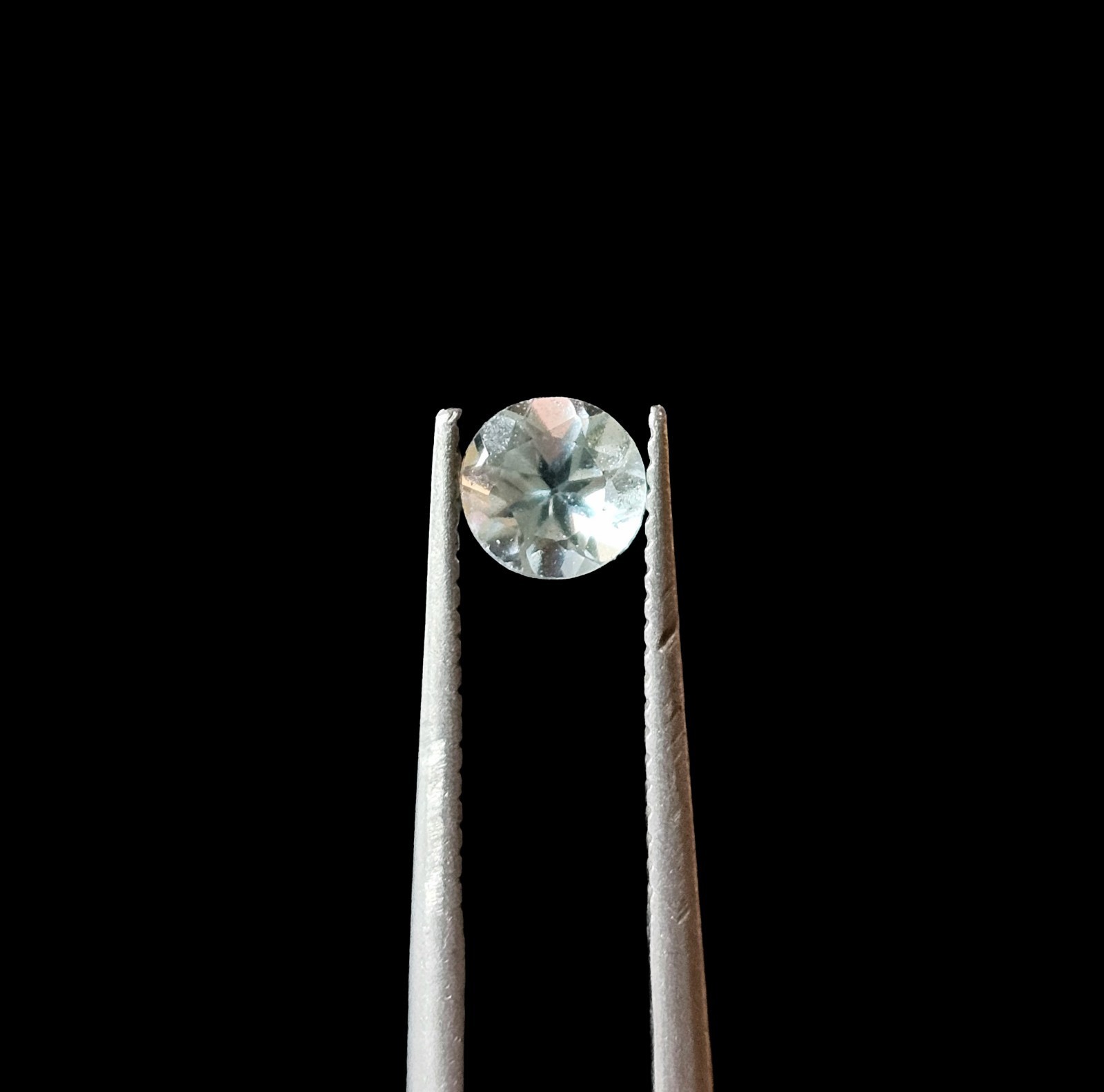 Natural Loose Sky Blue Topaz Faceted Round Cut Gemstone 4x4x3mm
