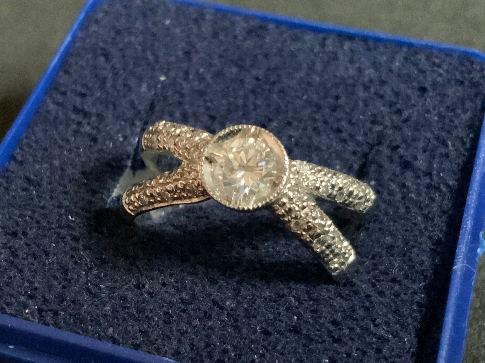 LADIES NATURAL DIAMOND RING 0.62 Carat US SIZE Approx. 5 3/4