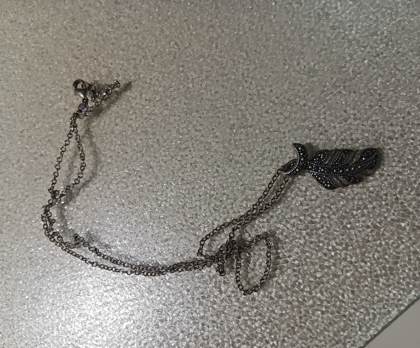 Silver Tone Clear Crystal Leaf Charm Pendant Necklace, Cable Chain, Lobster