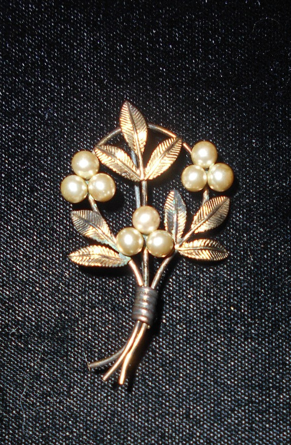 Vintage MCM 12K Gold Filled Van Dell FLORAL Brooch with PEARLS-3 Triple Sprays