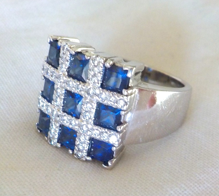 14k White Gold Panel Cluster Sapphire Diamond Ring – 9.50 gms, Sz 6.5, 2.0 ctw