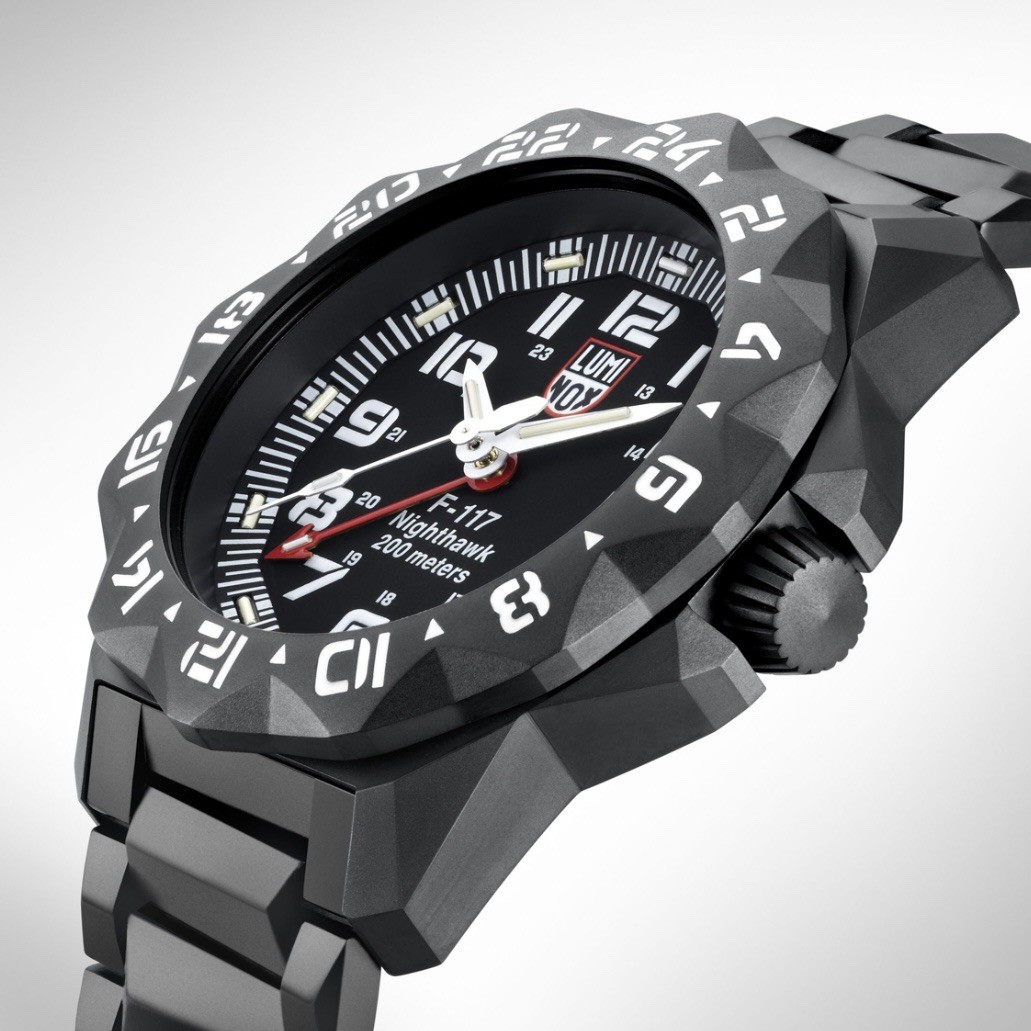 Luminox F-117 Nighthawk GMT Gunmetal Diver Quartz MILITARY Men’s Watch XA.6422