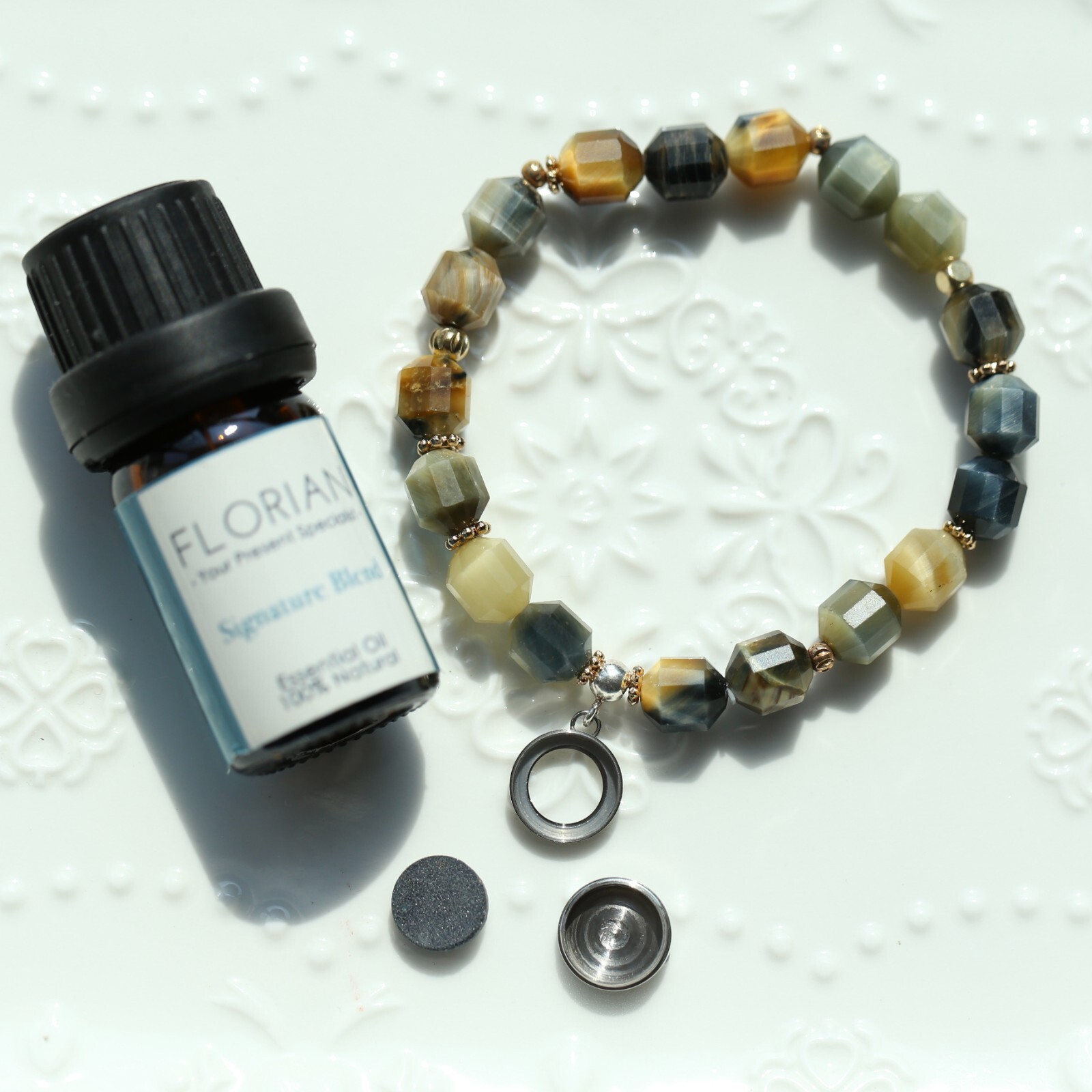 Essential Oil Diffuser Healing Bracelet with Blue Tigerite & Aroma Oil FJA07