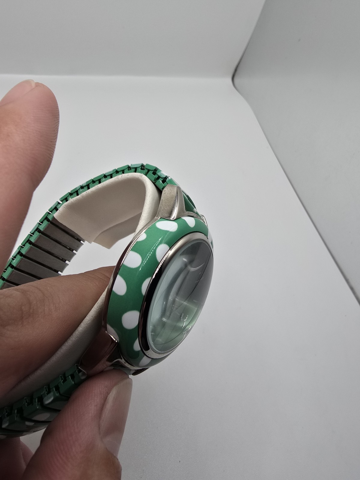 Isaac Mizrahi Live! Women’s Quartz Analog Polka Dot Green Dial Silver Bracelet