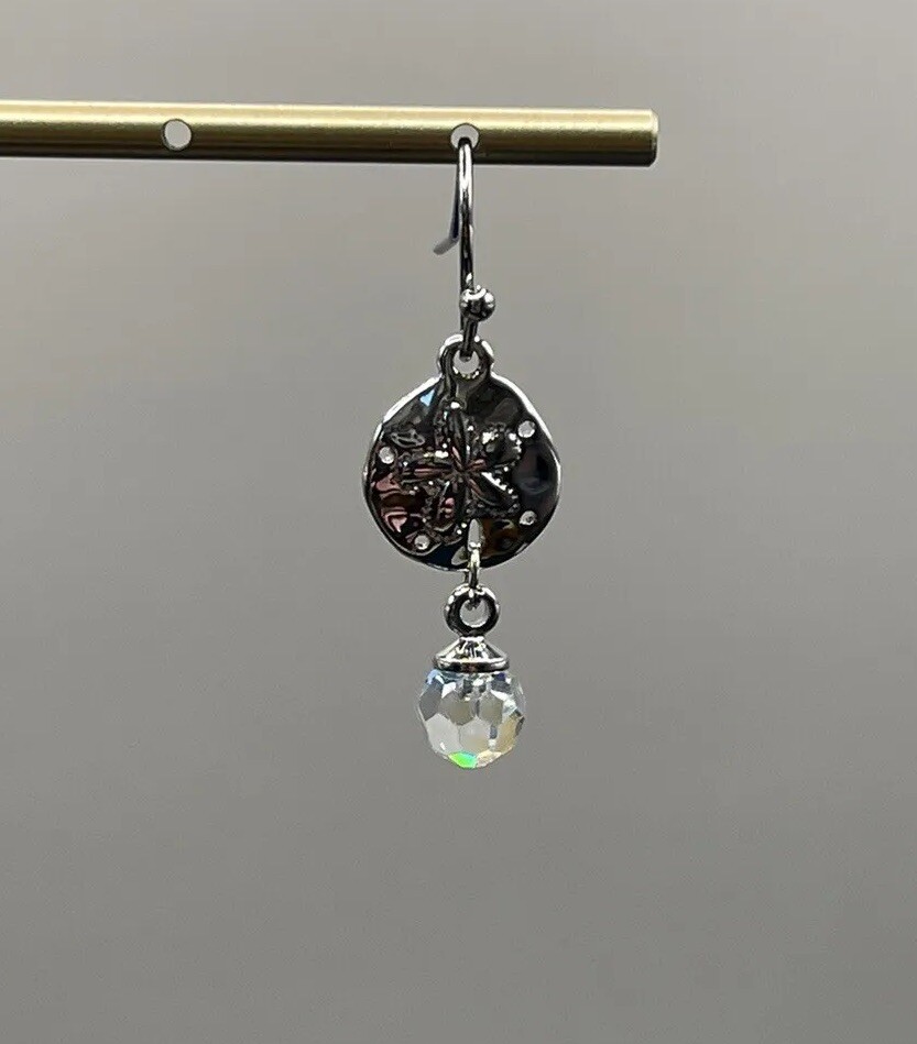 Made with Swarovski® crystals – Sand Dollar earrings