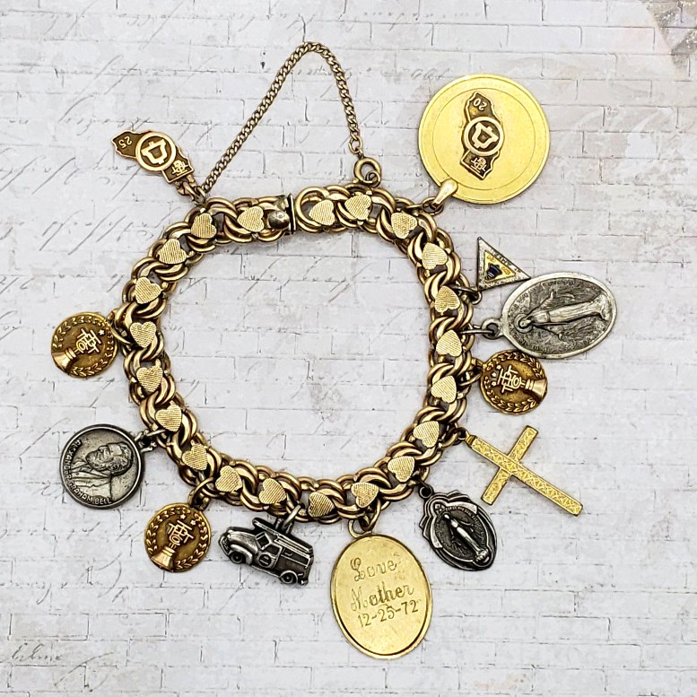 10K & 1/20 12K GF Yellow Gold California PACIFIC BELL TELEPHONE Charm Bracelet