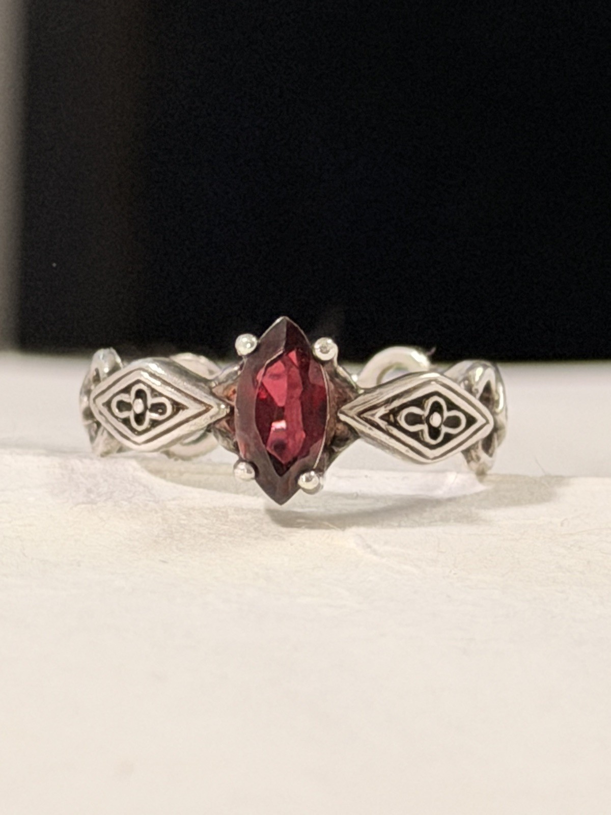 Avon RJ Graziano Sterling Silver Garnet Link Ring Size 5 925 Vintage Birthstone