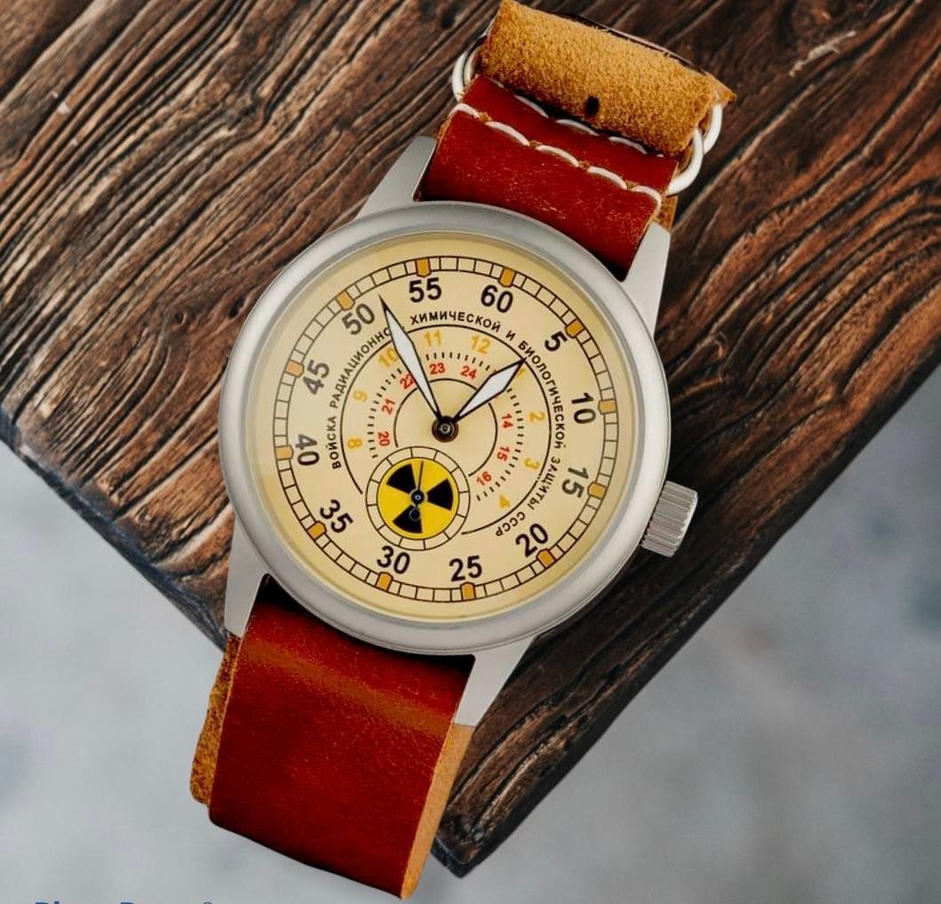 Raketa Watch Mechanical Radiation Military Wrist Russian Soviet USSR Men Vintage