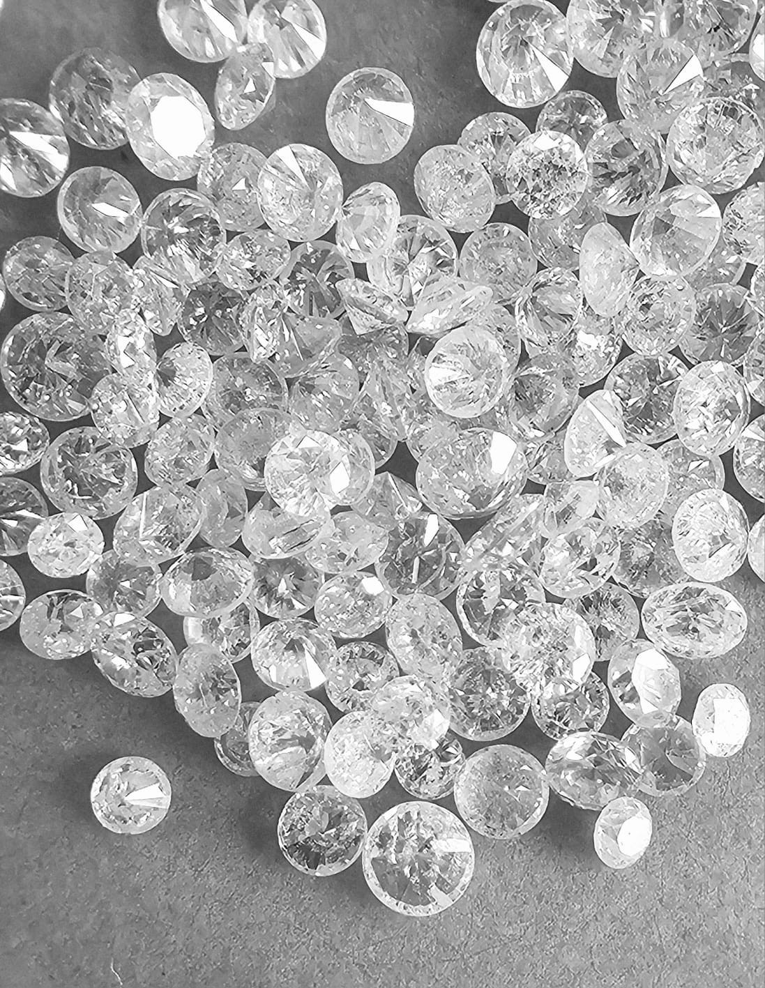 1CT (1.25mm to 2.70mm) I2-I3 Purity Natural white Diamond
