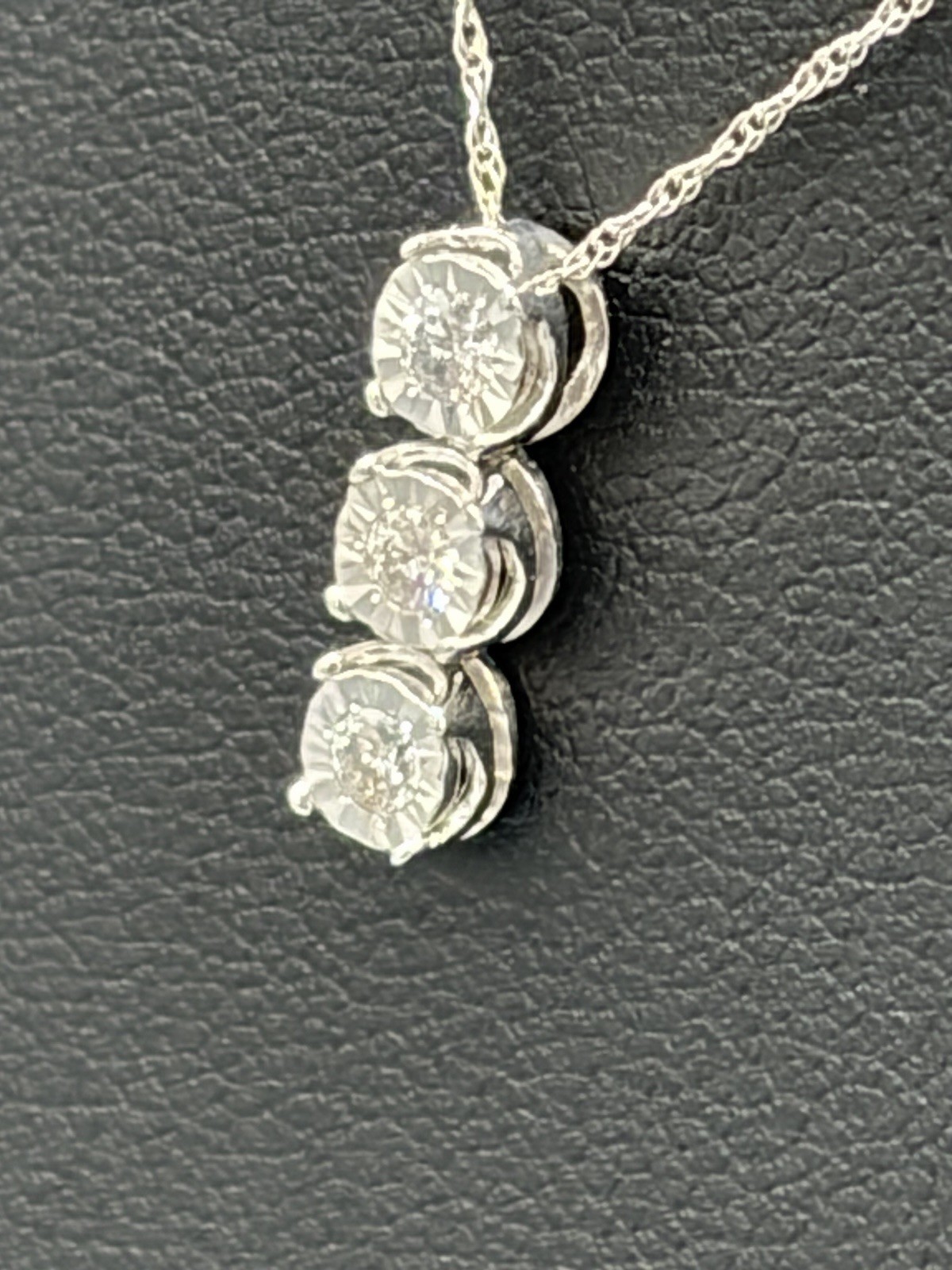10K Gold 3-Stone Natural Diamond Pendant Necklace – 0.05 CT – Brand New