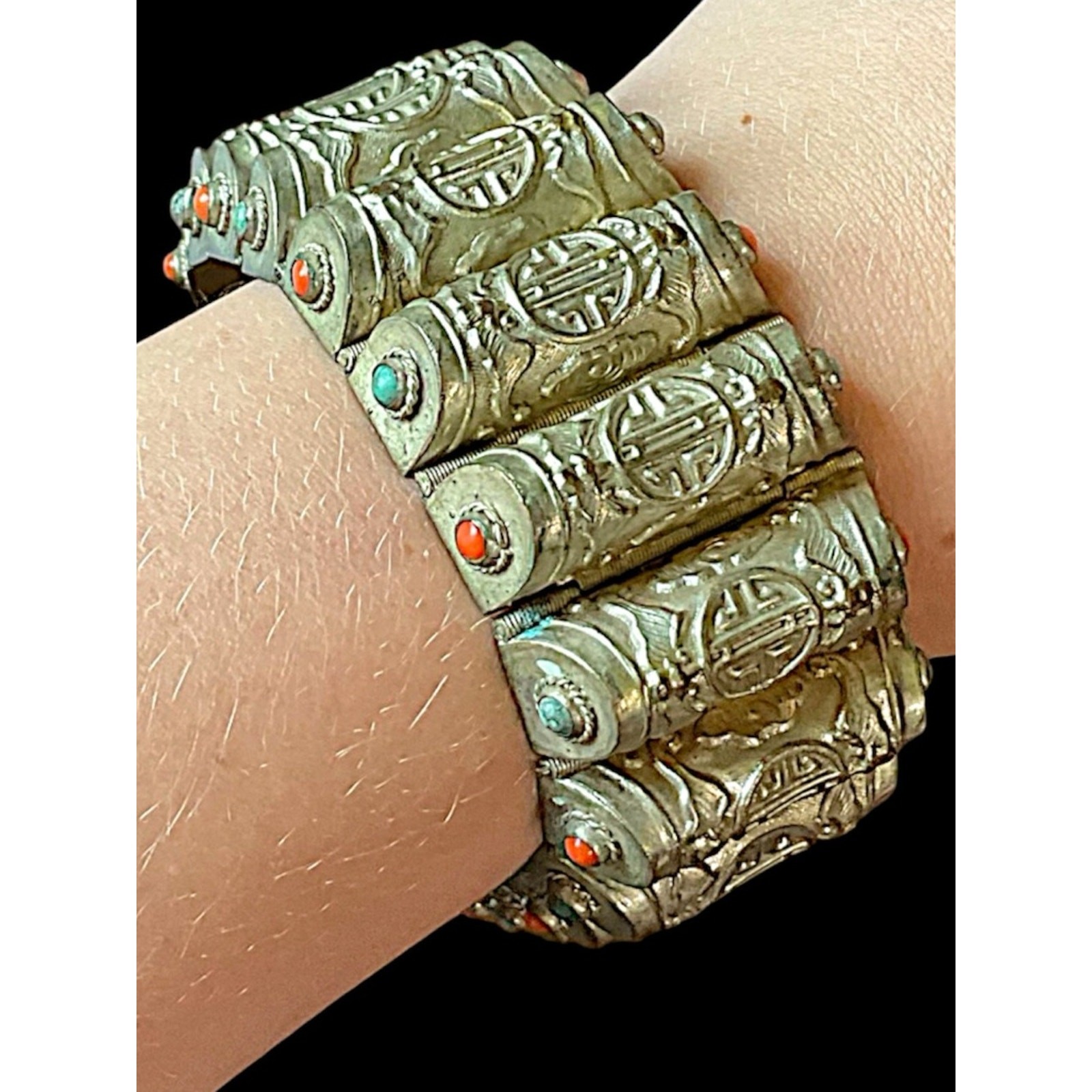 Vintage Chinese Export Silver Tone Asian Bracelet Cuff