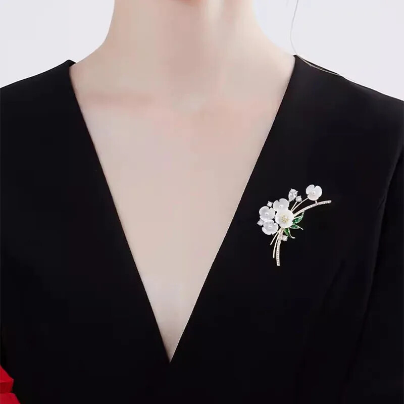 Women Floral Brooch Pin Unisex Feminine Pearl Corsage Luxury Crystal Pins