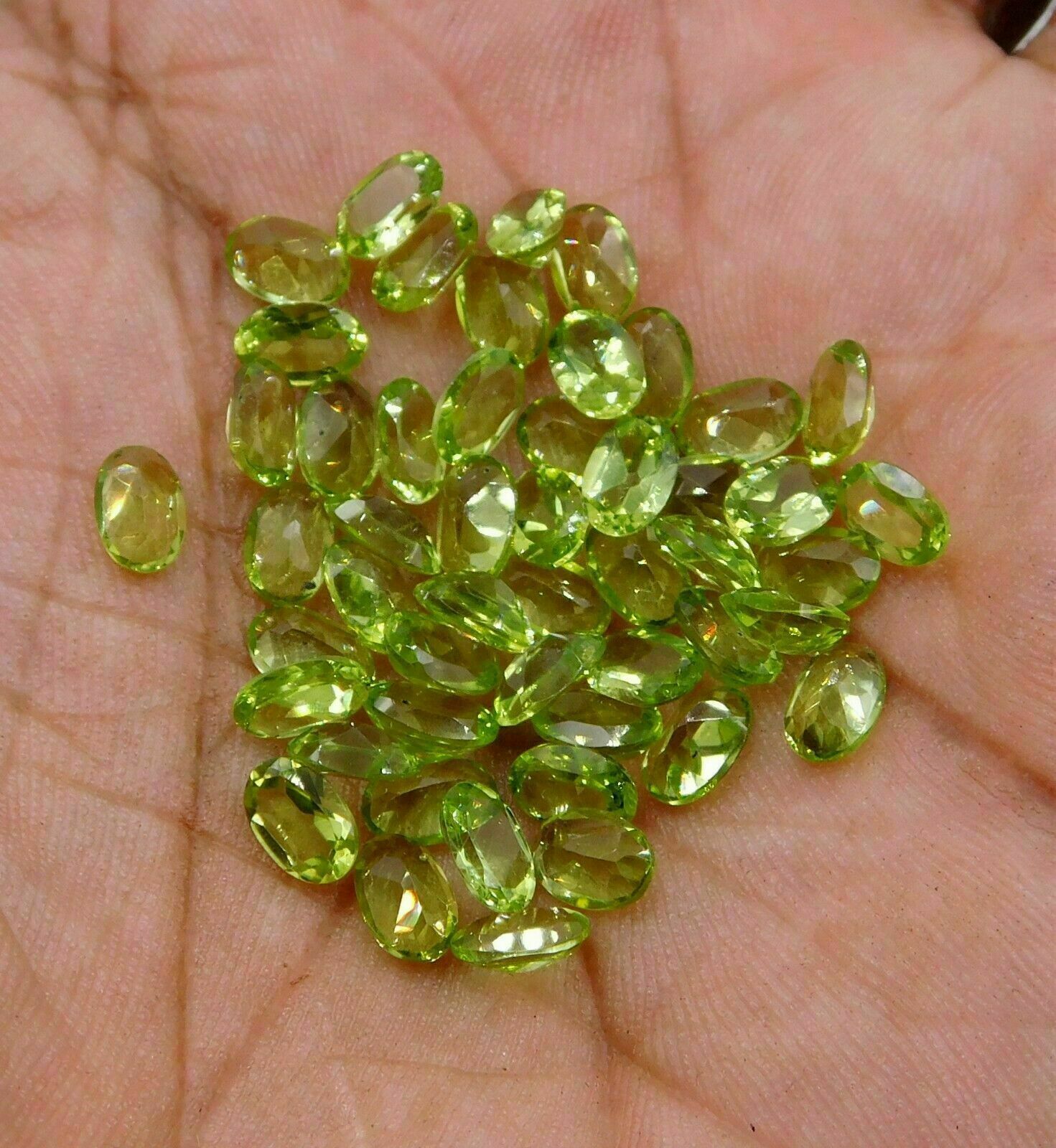 Natural Peridot Oval Cut Loose Gemstone 3×4 MM To 6×8 MM Wholesale Lot P-2371