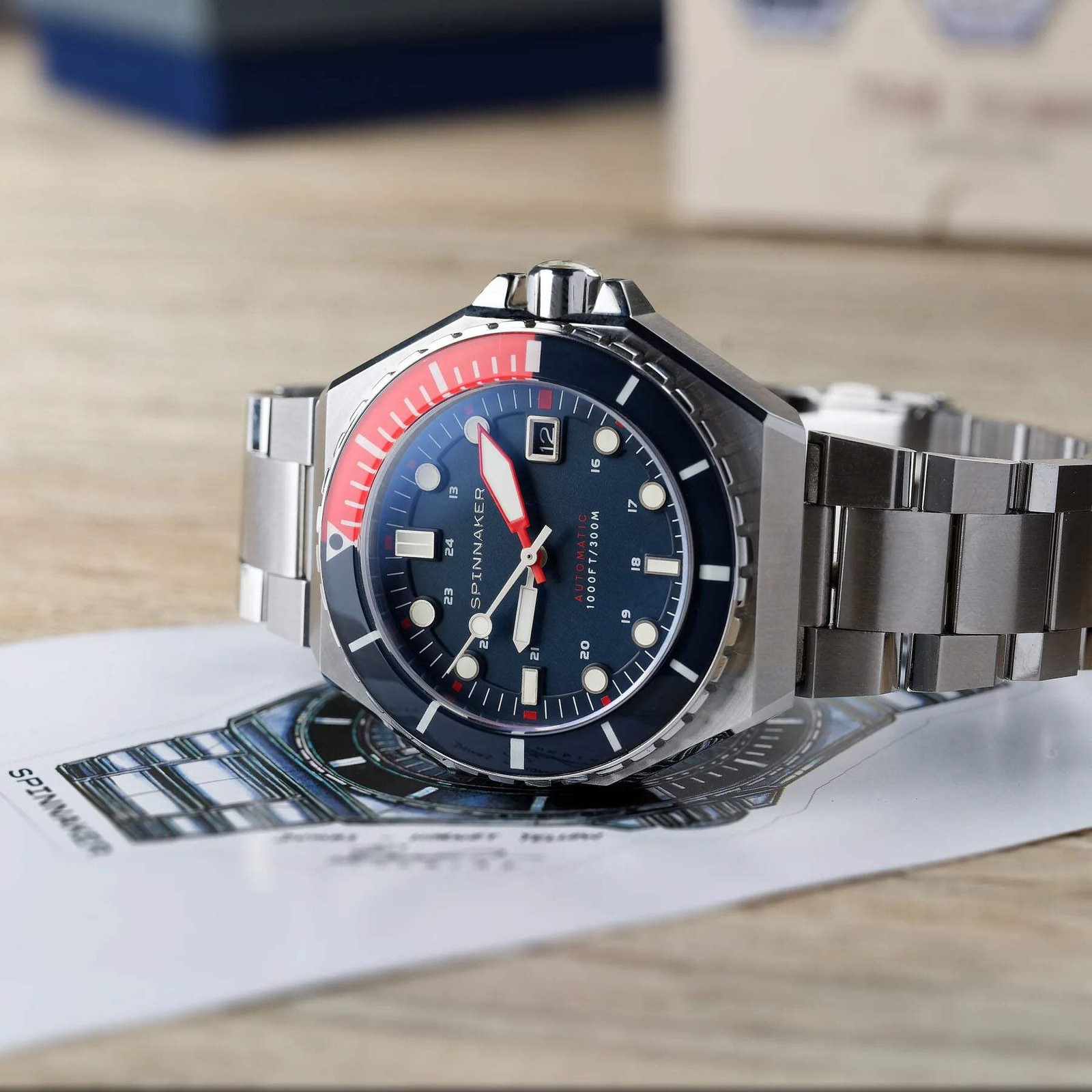 Spinnaker Dumas Blue Dial / Red / Stainless Steel | Blue Dial 44mm Japanese Auto