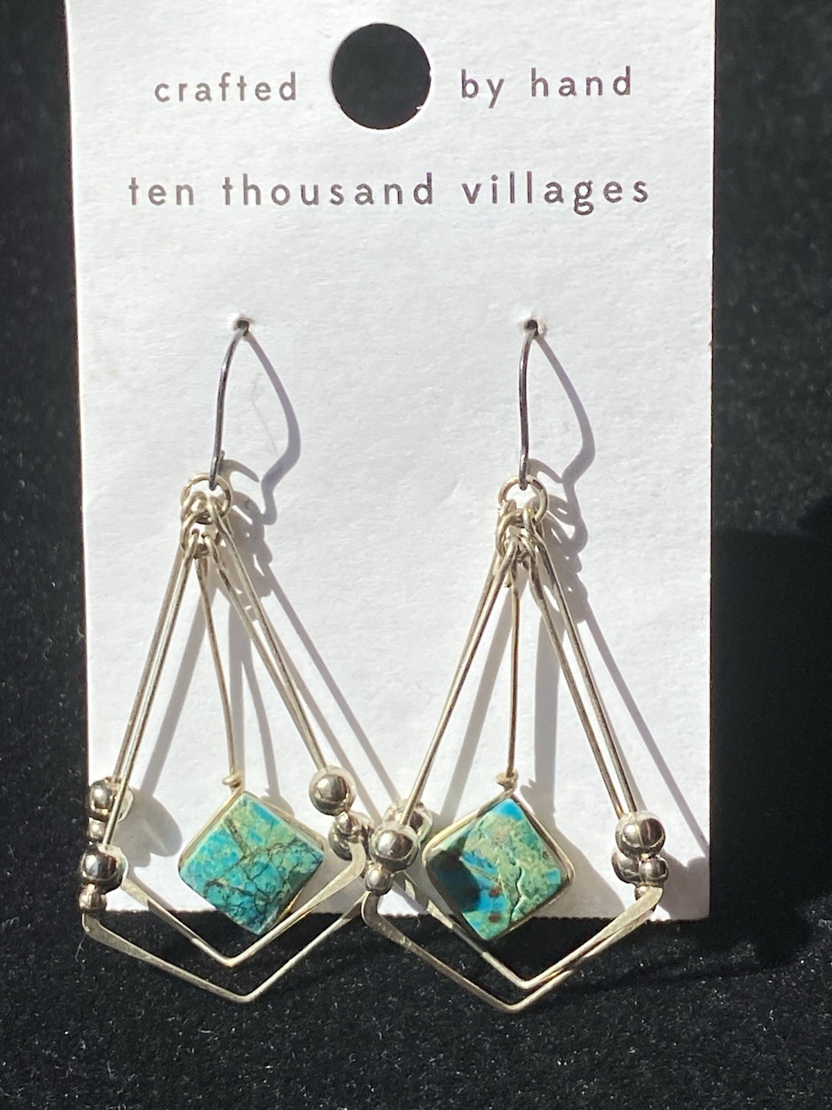 TEN THOUSAND VILLAGES Earrings Green Turquoise Dangle Silver Geo Boho Western