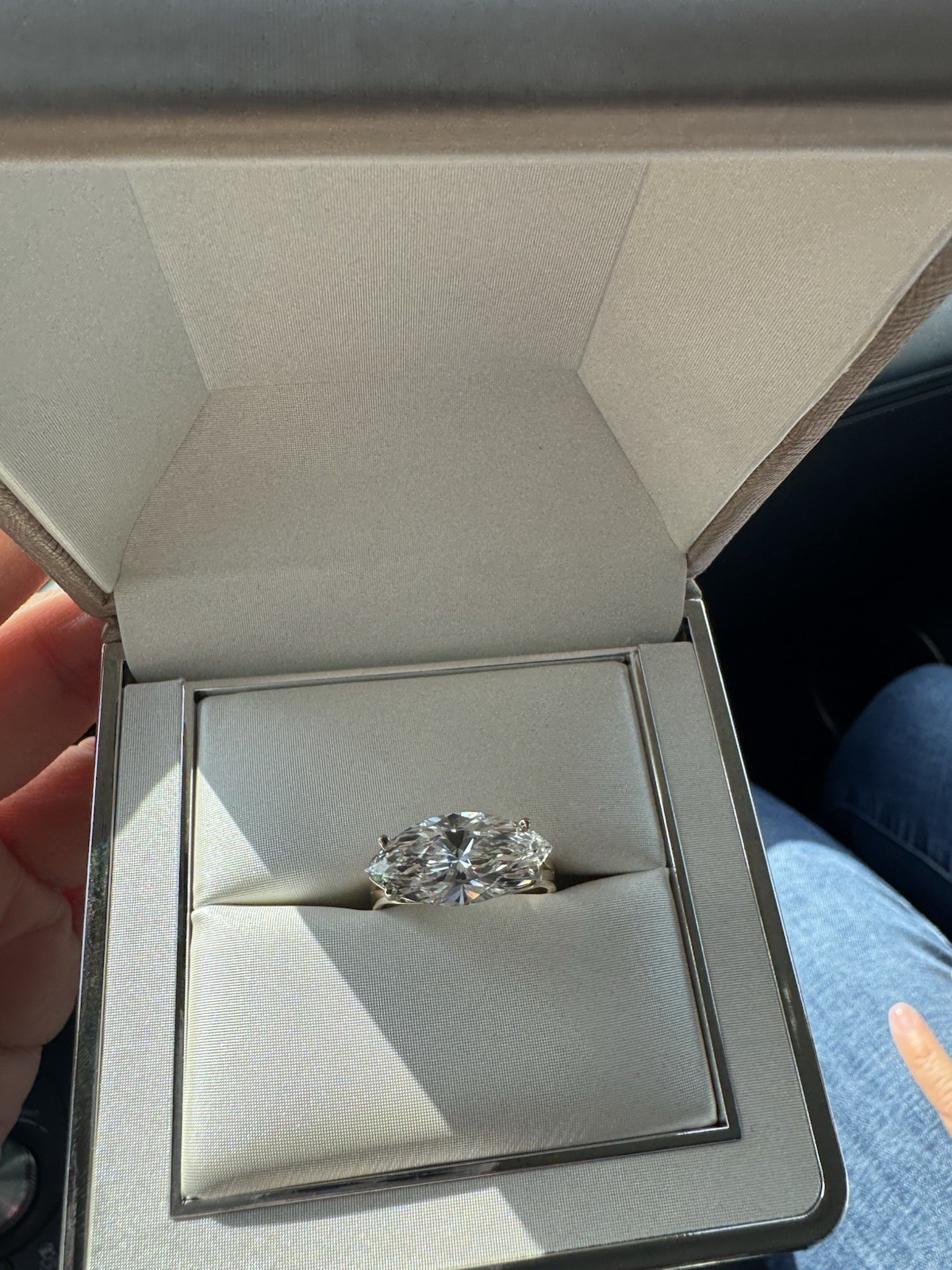 6.05 CARAT MARQUISE IGI CERTIFIED LAB DIAMOND IN 14k GOLD RING VS1 E LAB CREATED