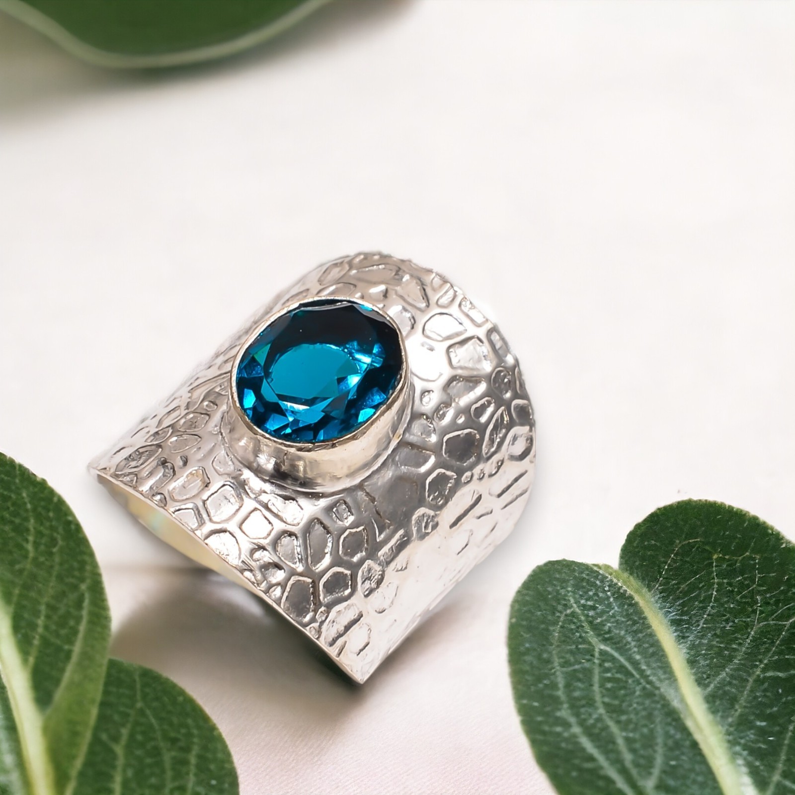 925 Silver Apatite Gemstone Jewelry Handmade Daily Wear Ring For Birthday Gifts