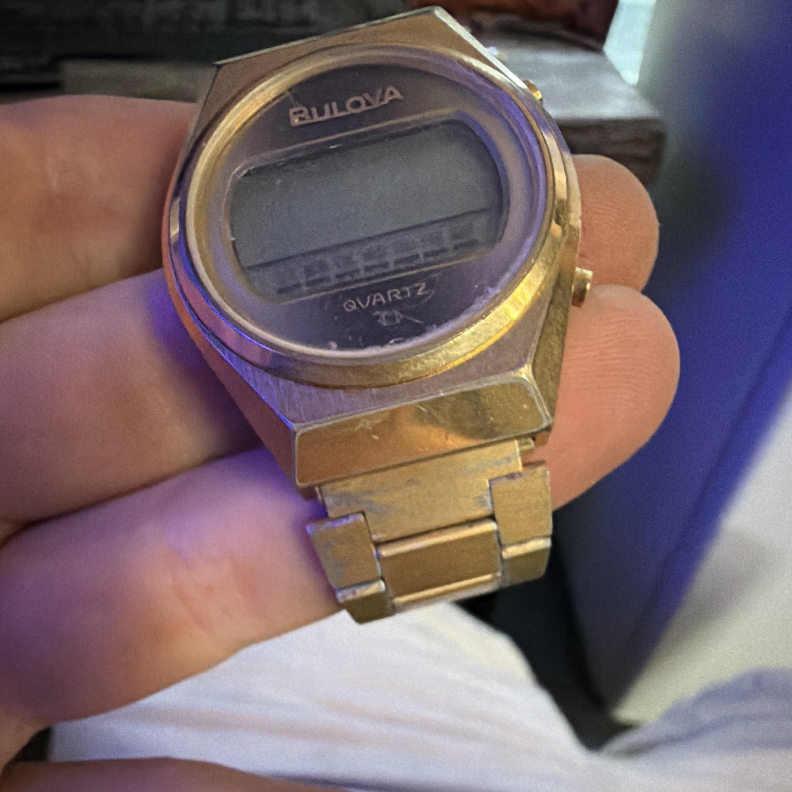 Bulova N7 Vintage Quartz Digital LCD Gold Tone Cushion Metal Bracelet Watch
