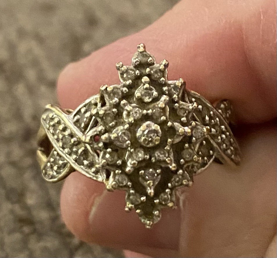 _ (SPECIAL) 2.1 Diamond ring.10k gold..3.2 Grams…Size 7