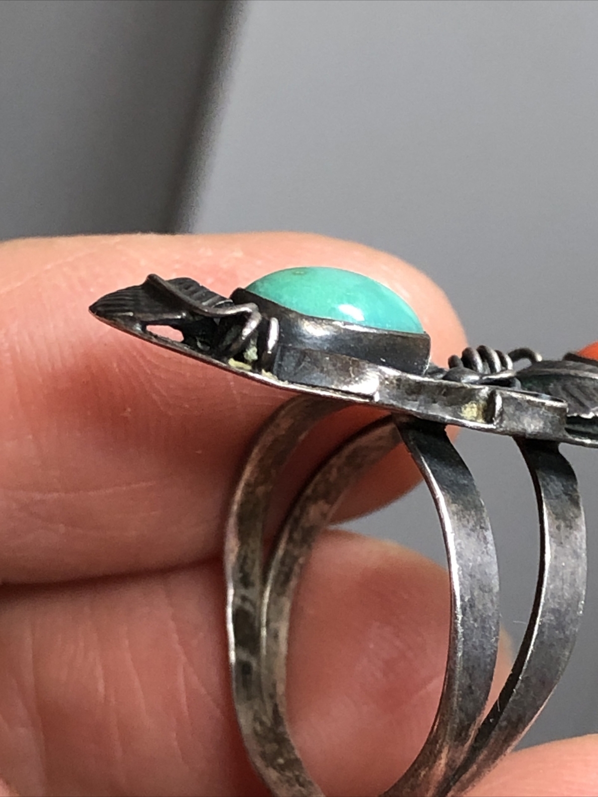 12. Roger Skeet 925 Sterling Native American Turquoise Coral Leaf Ring 8-8.25ss