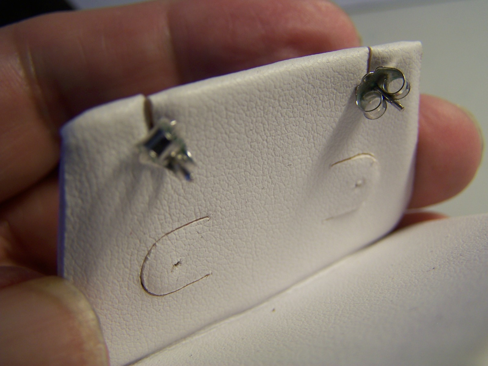 NEW KAY JEWELERS JANE SEYMOUR 18 DIAMOND STERLING OPEN HEARTS DANGLING EARRINGS