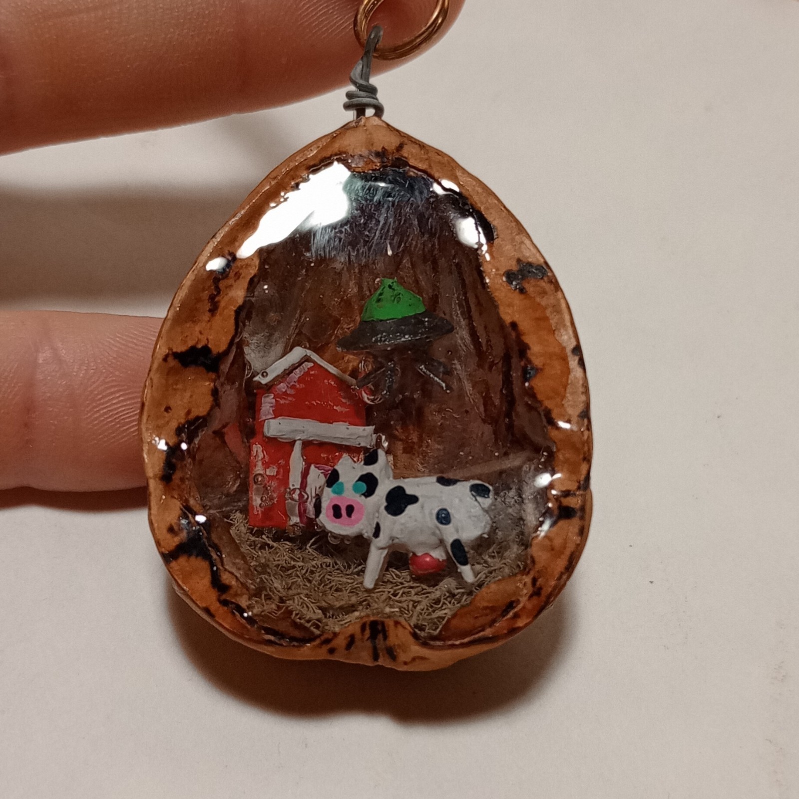 Handmade Multicolor Beaded Necklace Walnut Pendant UFO & Cow on Farm