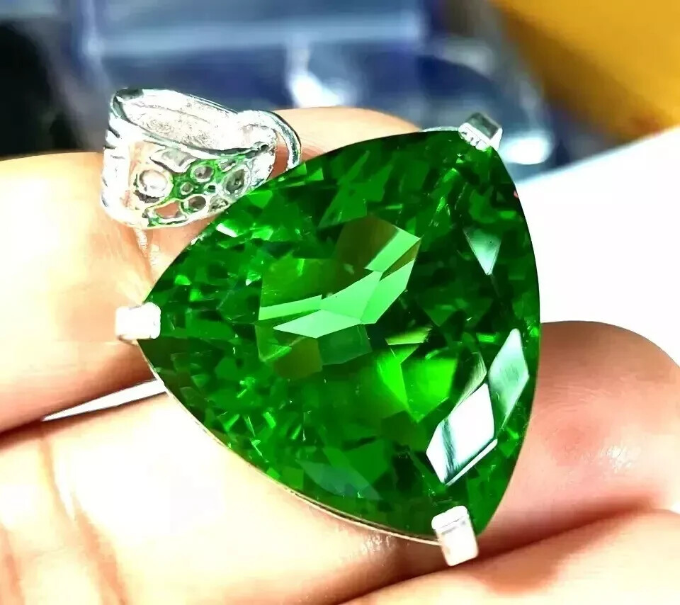 Certified Natural 75+Ct Green Topaz 925 Solid Silver Pendant Loose Gemstone