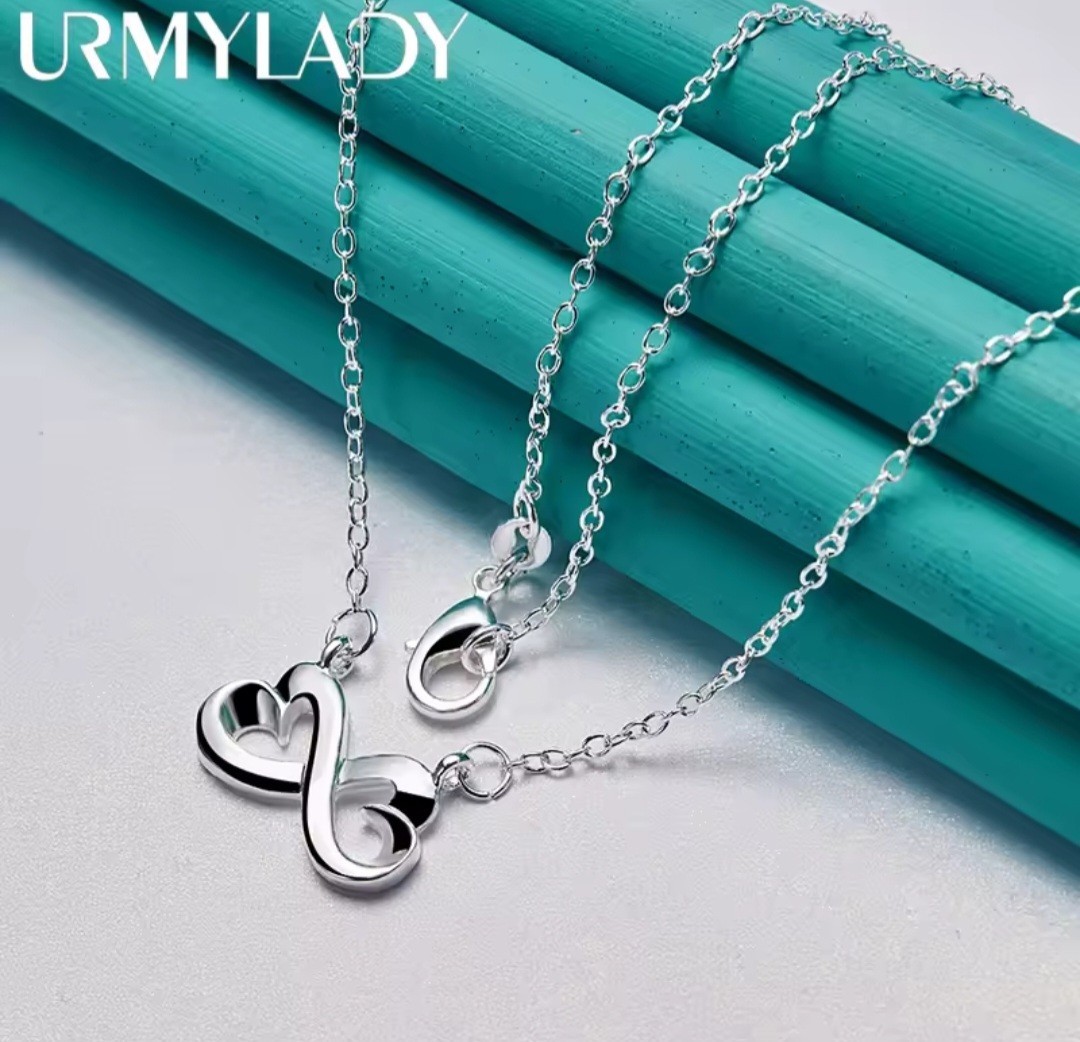set de plata 925 The ring is a size 7.