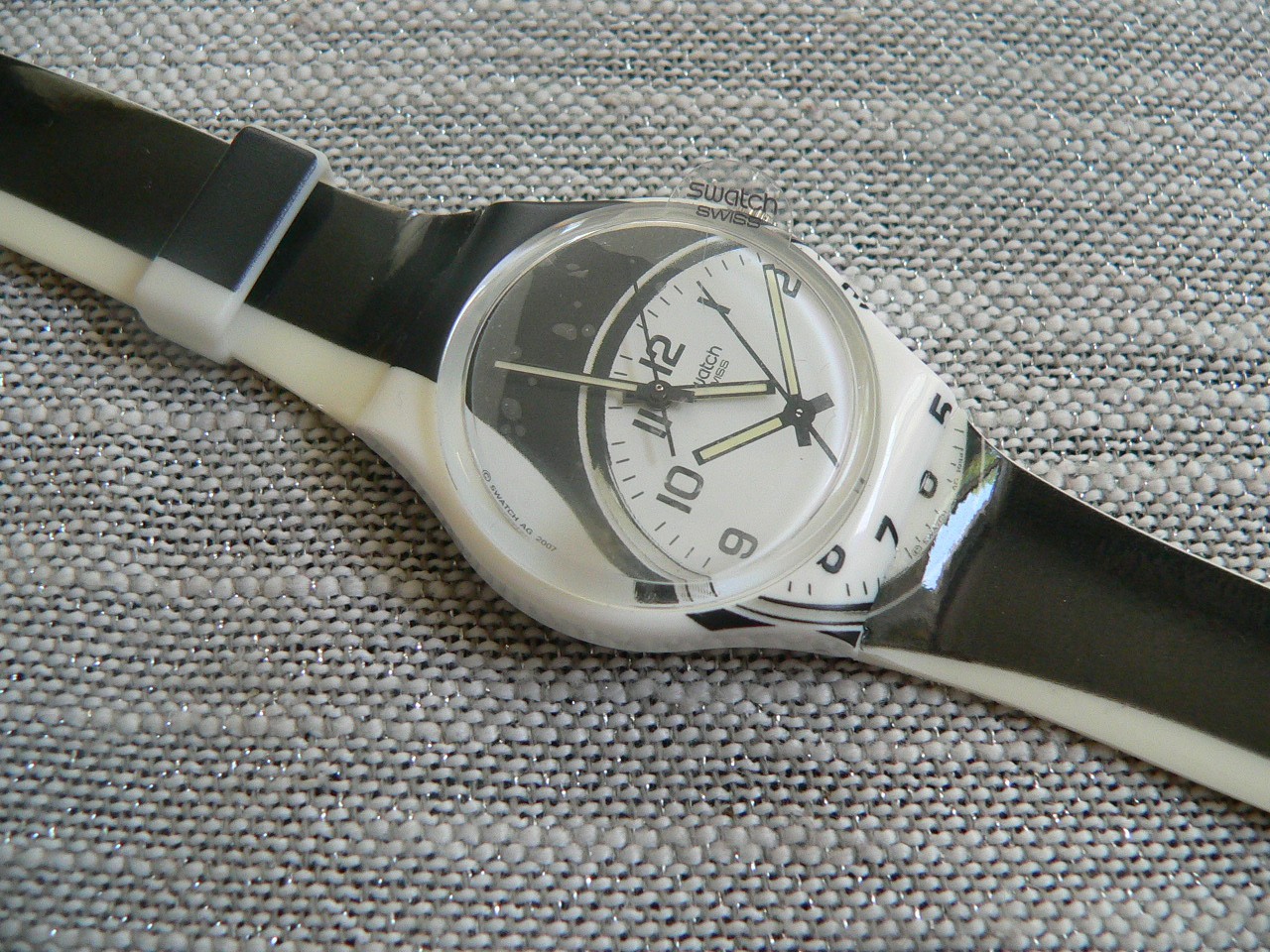 2008 Club Watch. Swatch Watch Once Again, again GZ191 New