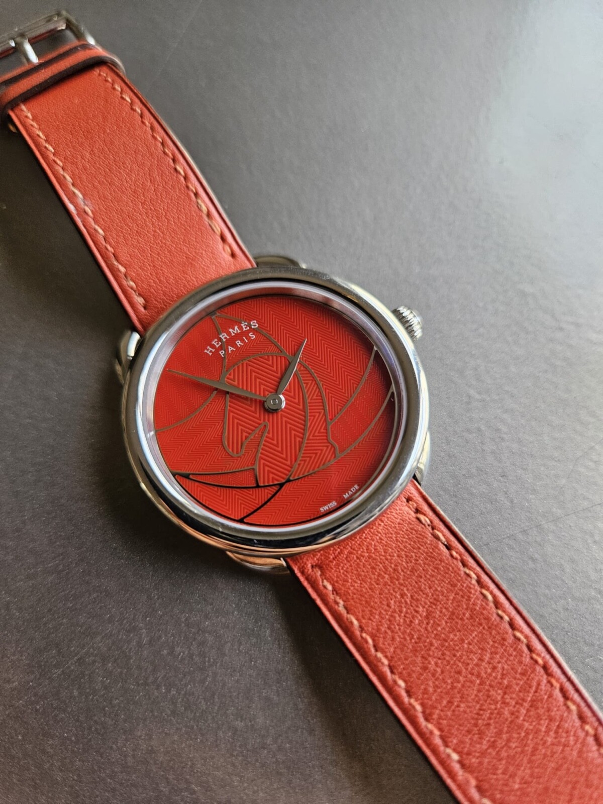Hermes Arceau Red Horse Knight Outline “Casaque” Quartz Timepiece; Rare+Cool