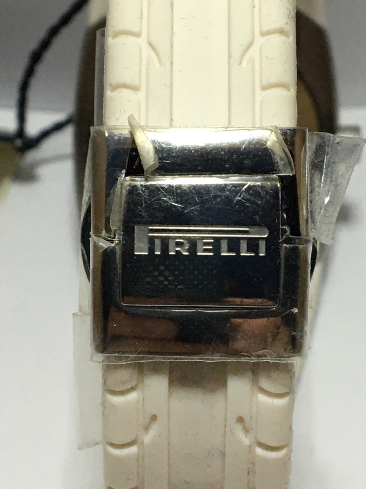 Pirelli 7951101555 white rubber strap (March)