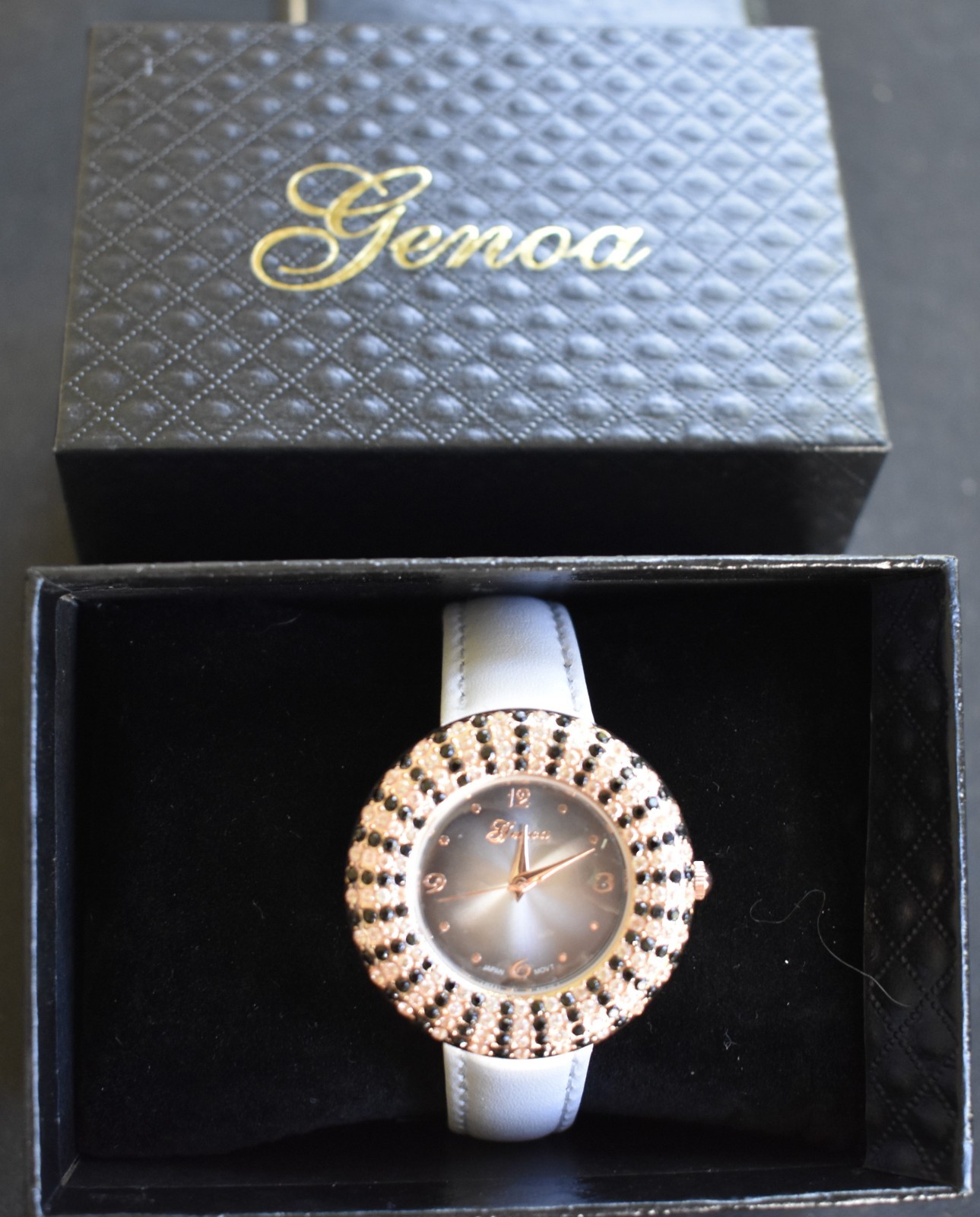 STRADA GENOA LADIES FASHION FAUX DIAMOND & SAPHIRE QUARTZ WRIST WATCH NEW IN BOX
