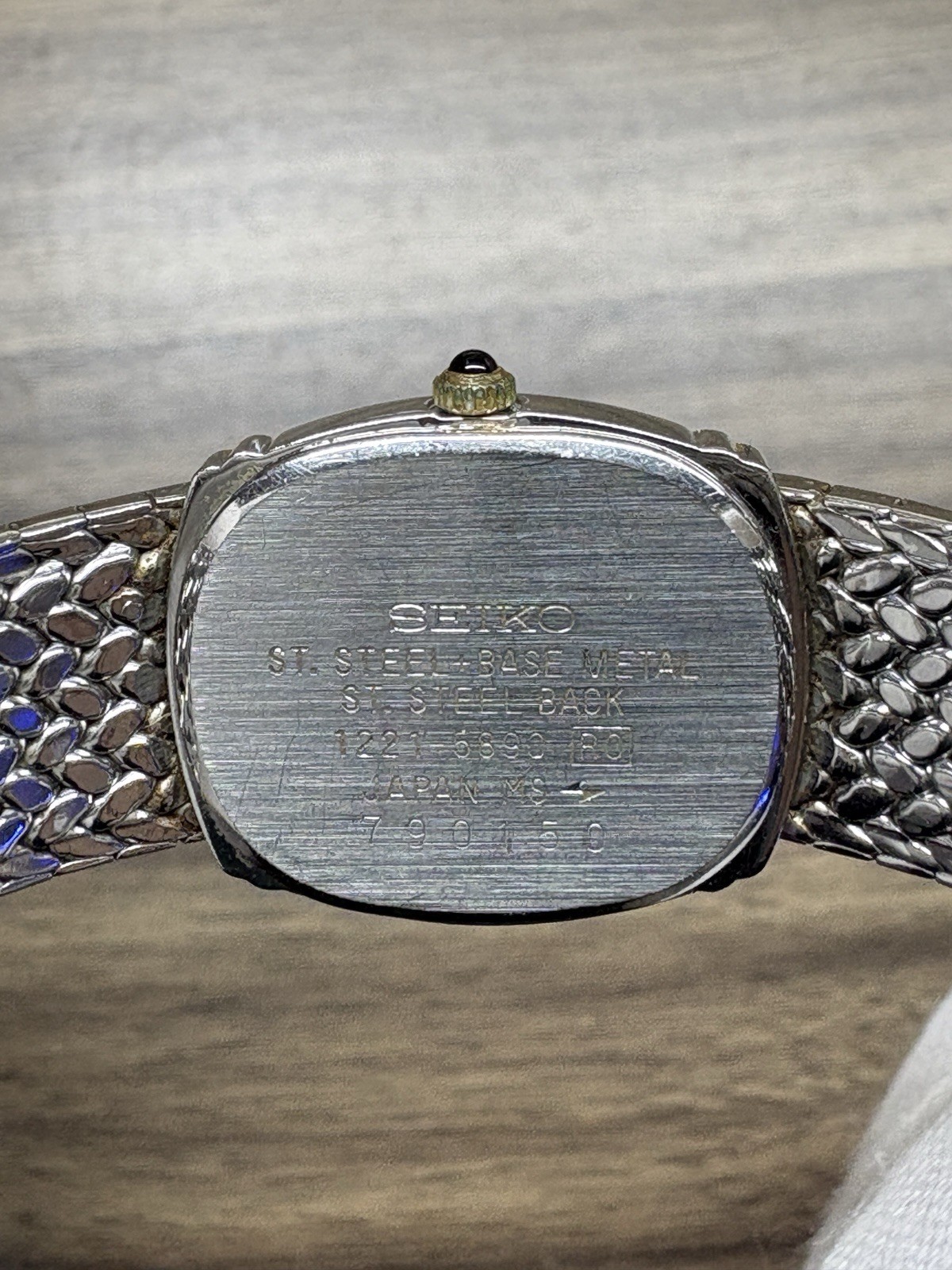 SEIKO Exceline 1221-5890 Vintage 1979 Quartz Ladies Watch New Battery Japan