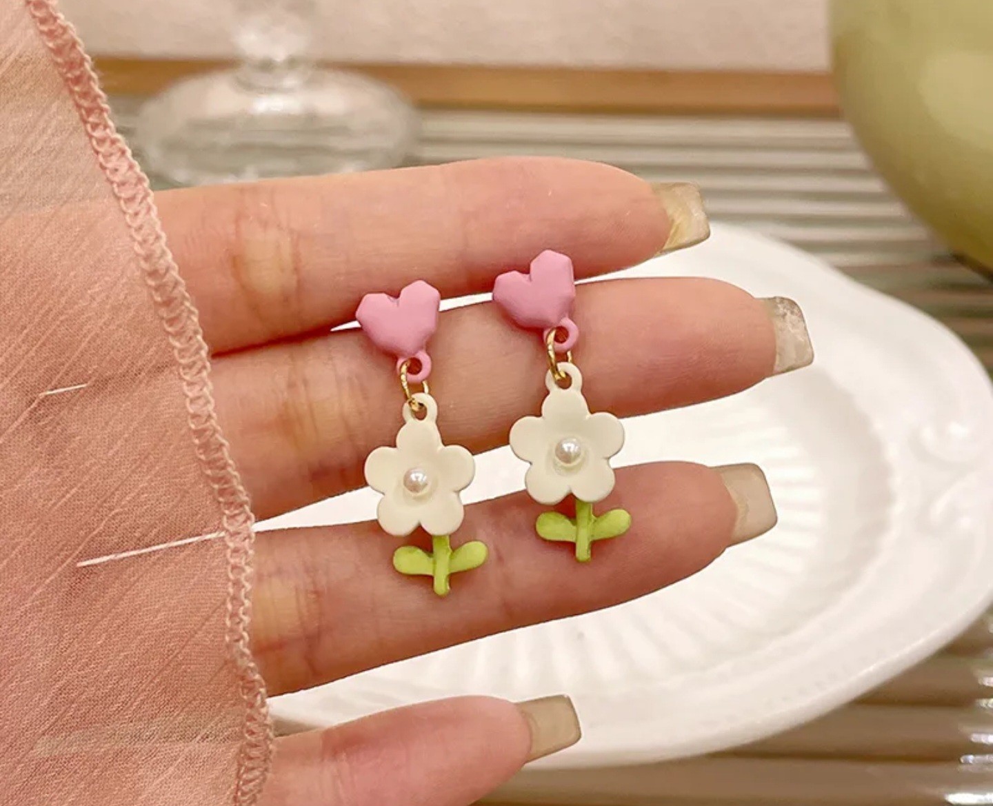 Pink Heart White Flower Stud Dangle Drop Earrings Sim Pearl Resin 29mm