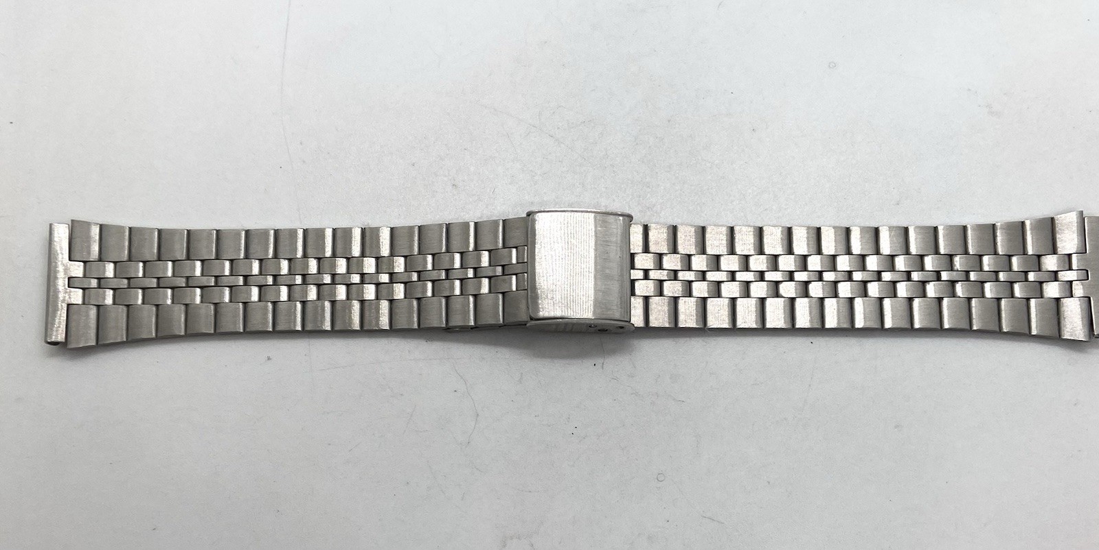 NEW VTG MENS WATCH BAND Silver SLIDE Clasp 18mm Lugs Totally Adjustable Length