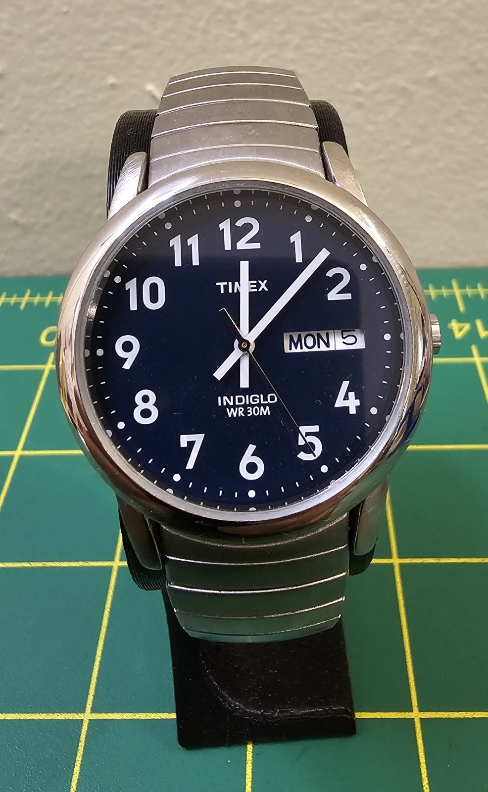 Timex Indiglo Men’s 35mm Watch Navy Blue Dial Stainless 6.5″ Flex Bracelet