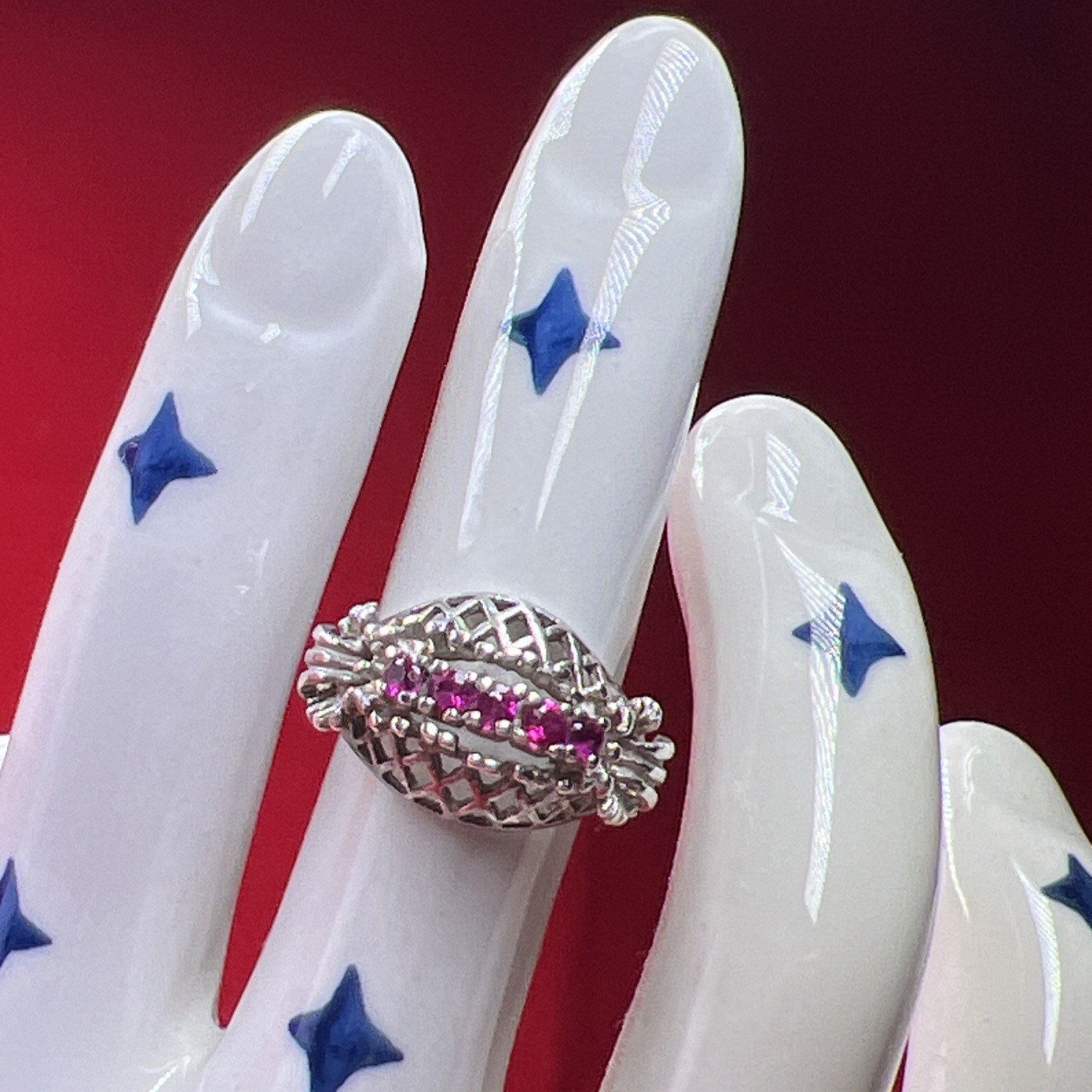 925 Sterling Silver Pink Stone Cocktail Ring Size 5.75 Vintage 3.17g