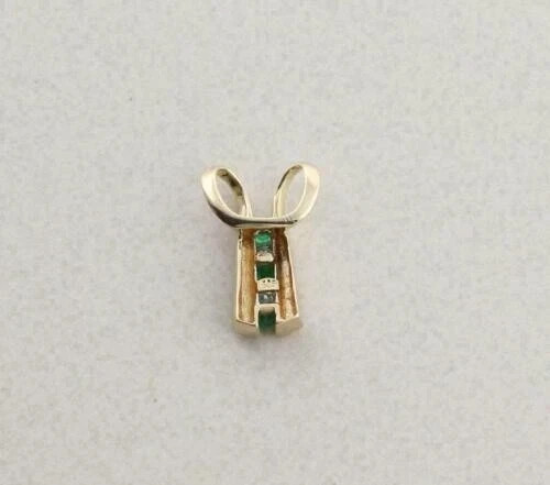 0.40CT Round Cut Emerald Diamond In 14K Yellow Gold Finish With Chain Pendant
