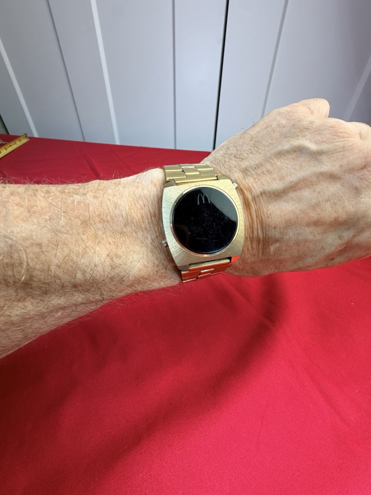 Vtg 1970s McDonald’s Red LED Digital Watch Gold Tone Rare Electronic Solid State