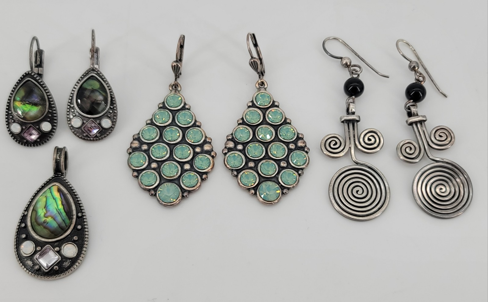 Lot of 3 Pairs of Pierced Earrings & 1 Pendant – Fashion Costume Jewelry