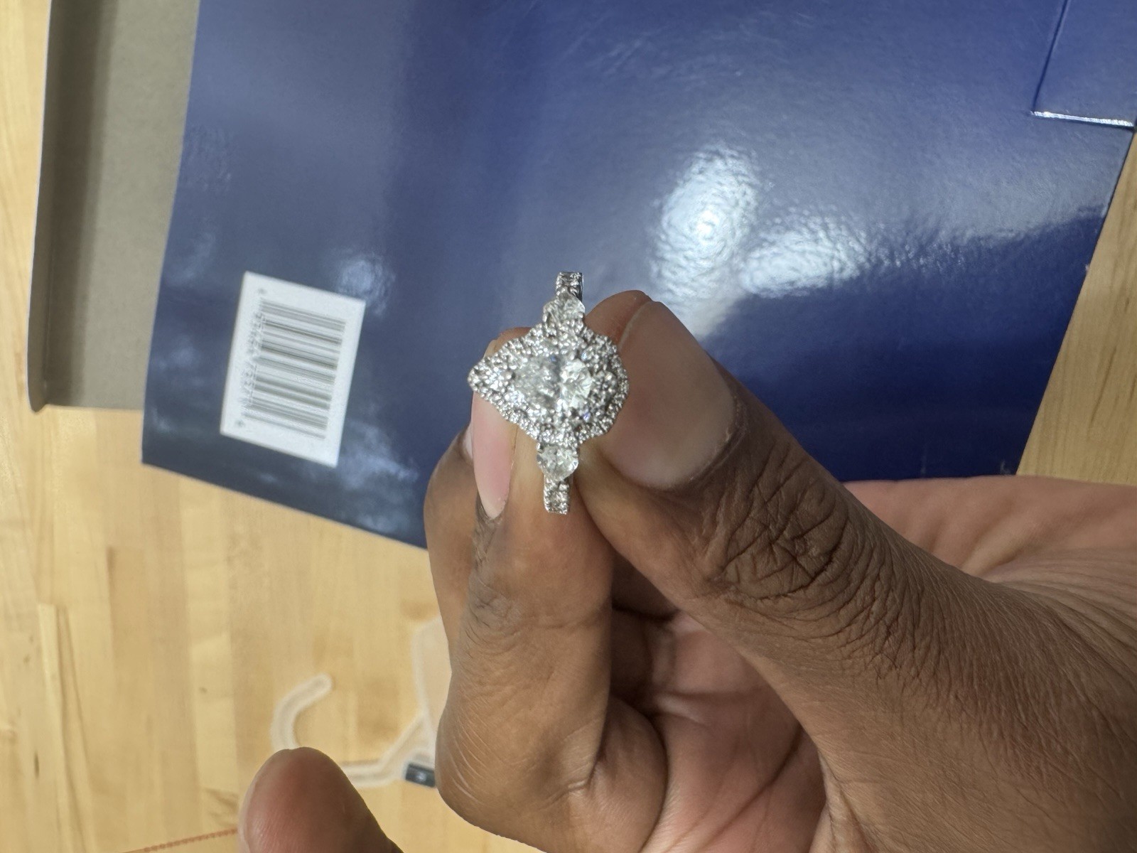 Monique Lhuillier Bliss 18K Gold Pear Diamond Set 1.14ctw Sz 7