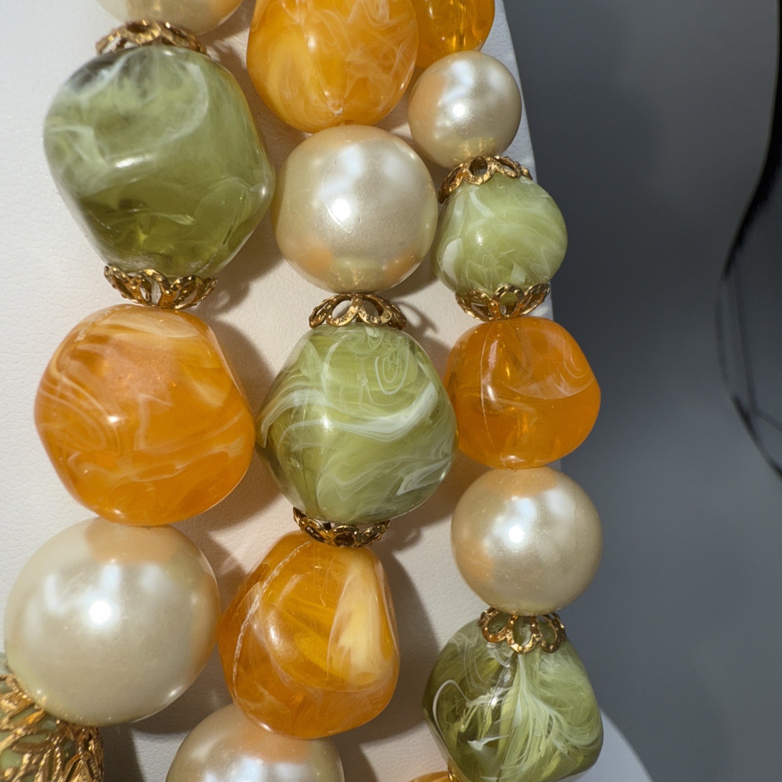 Vintage 3 Strand Yellow Green Pearl Lucite Acrylic Necklace 14”,16”,18” Loose