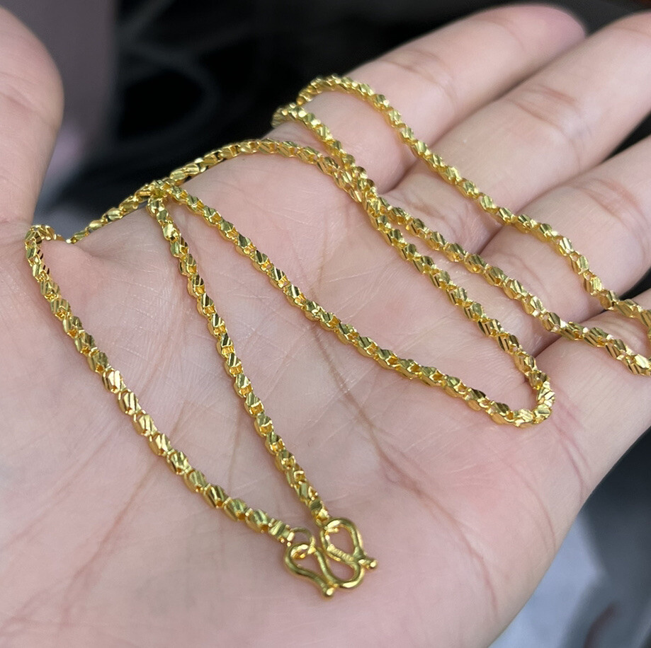 24k Solid Gold Unisex Square Box Chain Necklace. 18.0 Inches. 9.31 Grams