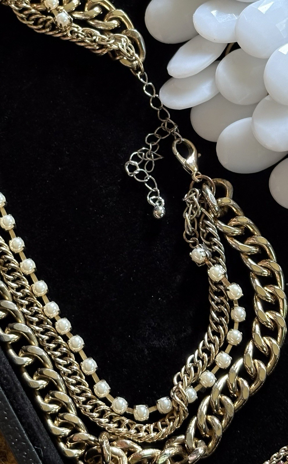 VTG Mix Estate Jewelry Lot 16pc White & Gold Tones Rhinestones All Wearable