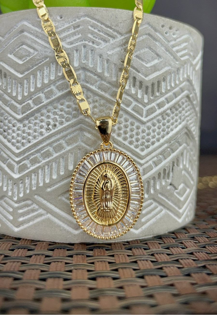 Virgencita de Guadalupe Pendant Necklace Valentino Chain 20″ Fashion Gifts Girls