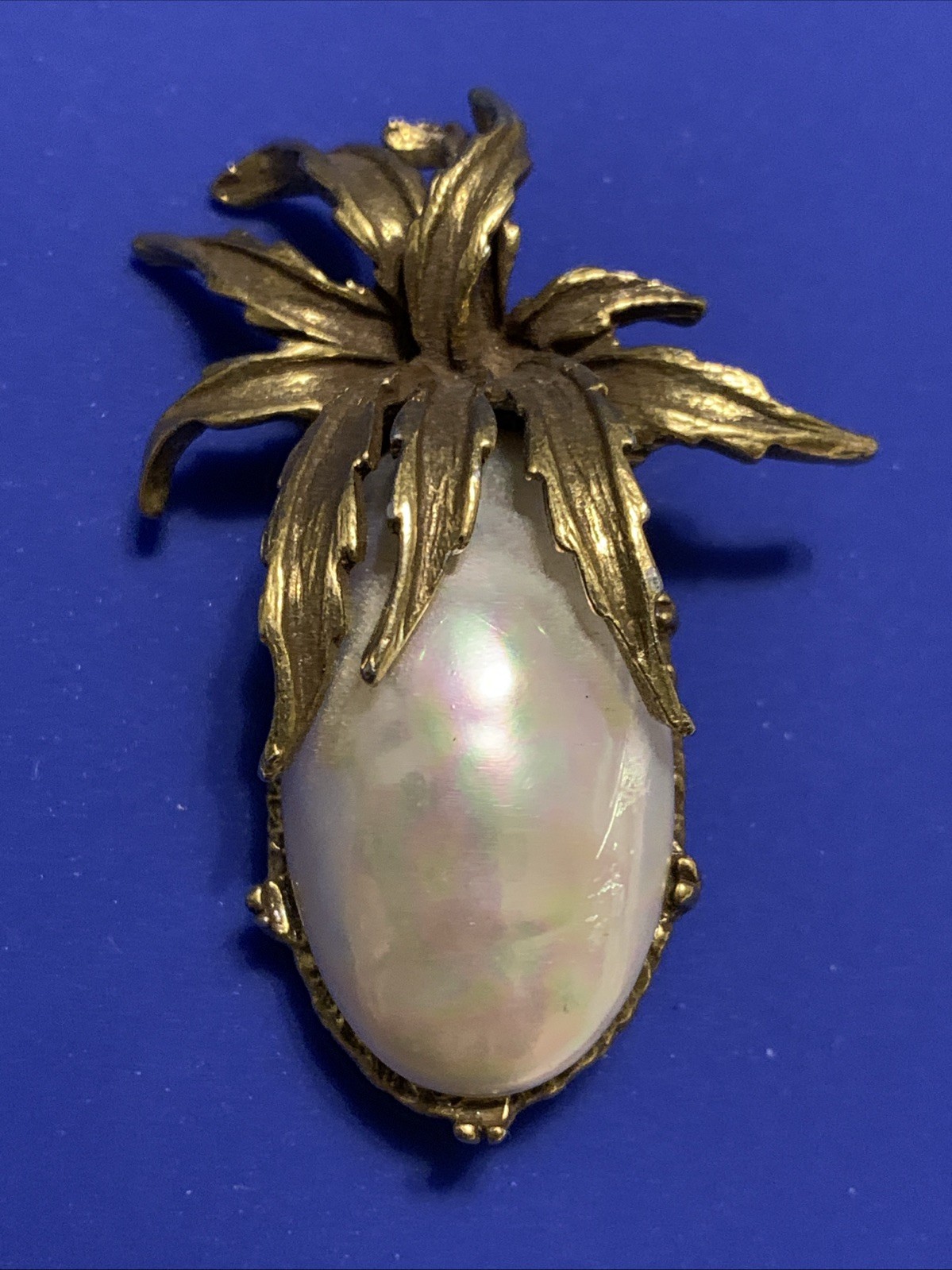 Vintage Faux Pearl Pineapple Brooch Fantastic Luster Gold Tone All Occasion