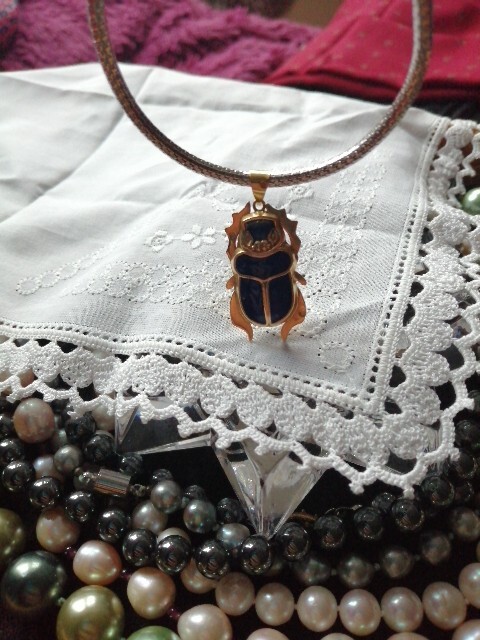Egyptian Scarab Beetle Pendant Gold 750 18K Gold 5.6 Grams Charm No 585