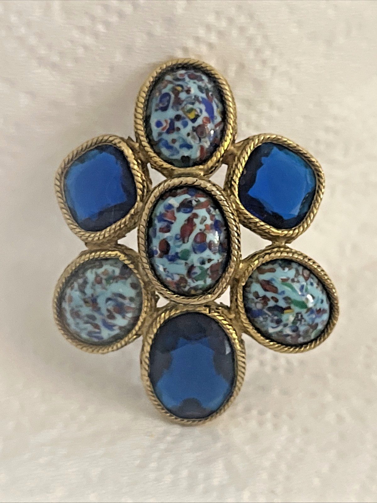 Domed Cabochon Brooch Swirled Speckled Glass Vintage Not Signed Estate Jewelry